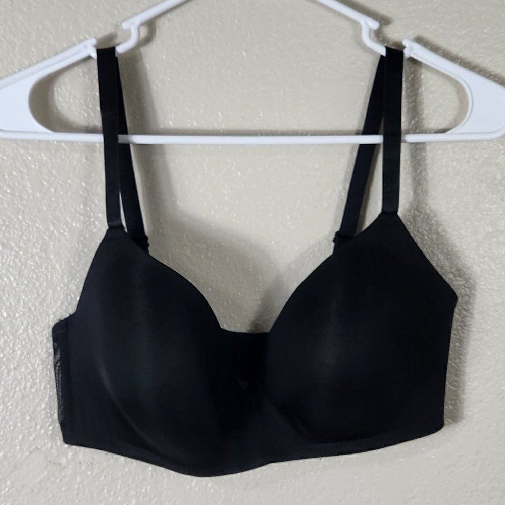 H&M Wireless Bra Size 36D EUC Black